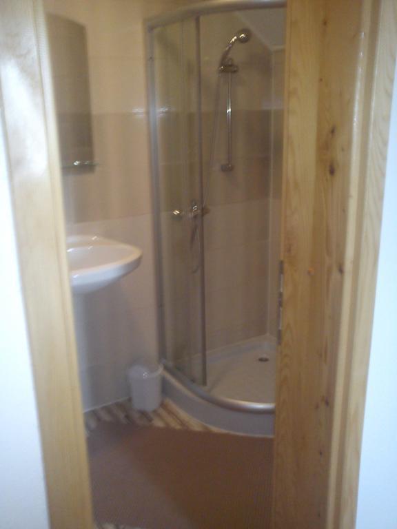Rooms Josip Korenica Luaran gambar