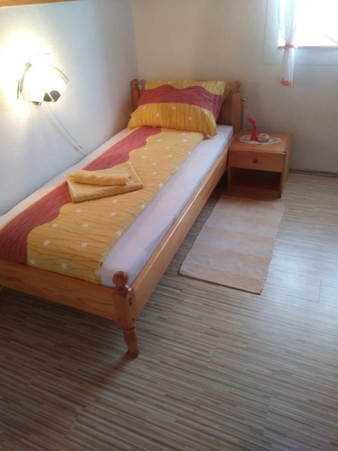 Rooms Josip Korenica Luaran gambar